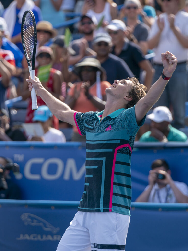 Alexander Zverev po wygranym meczu tenisowym