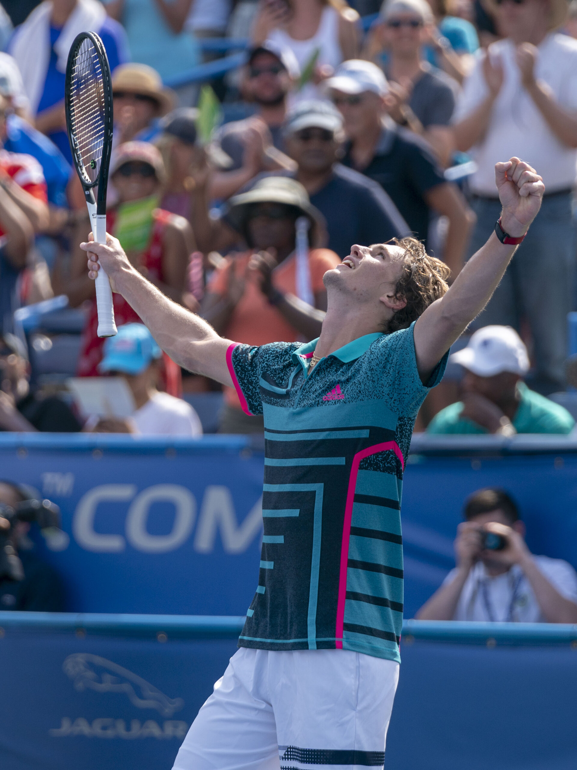 Alexander Zverev po wygranym meczu tenisowym